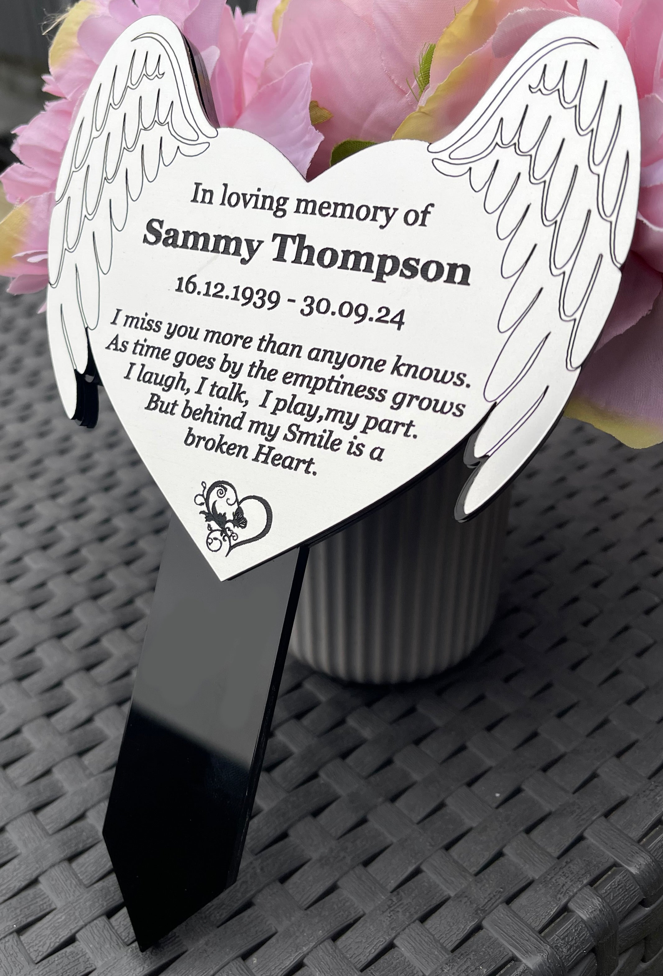 Memorial Plaque, Garden Outdoors Plaques, Remembrance Sign, Graver marker, Dad, Father, Mum, Pets Heart Butterfly