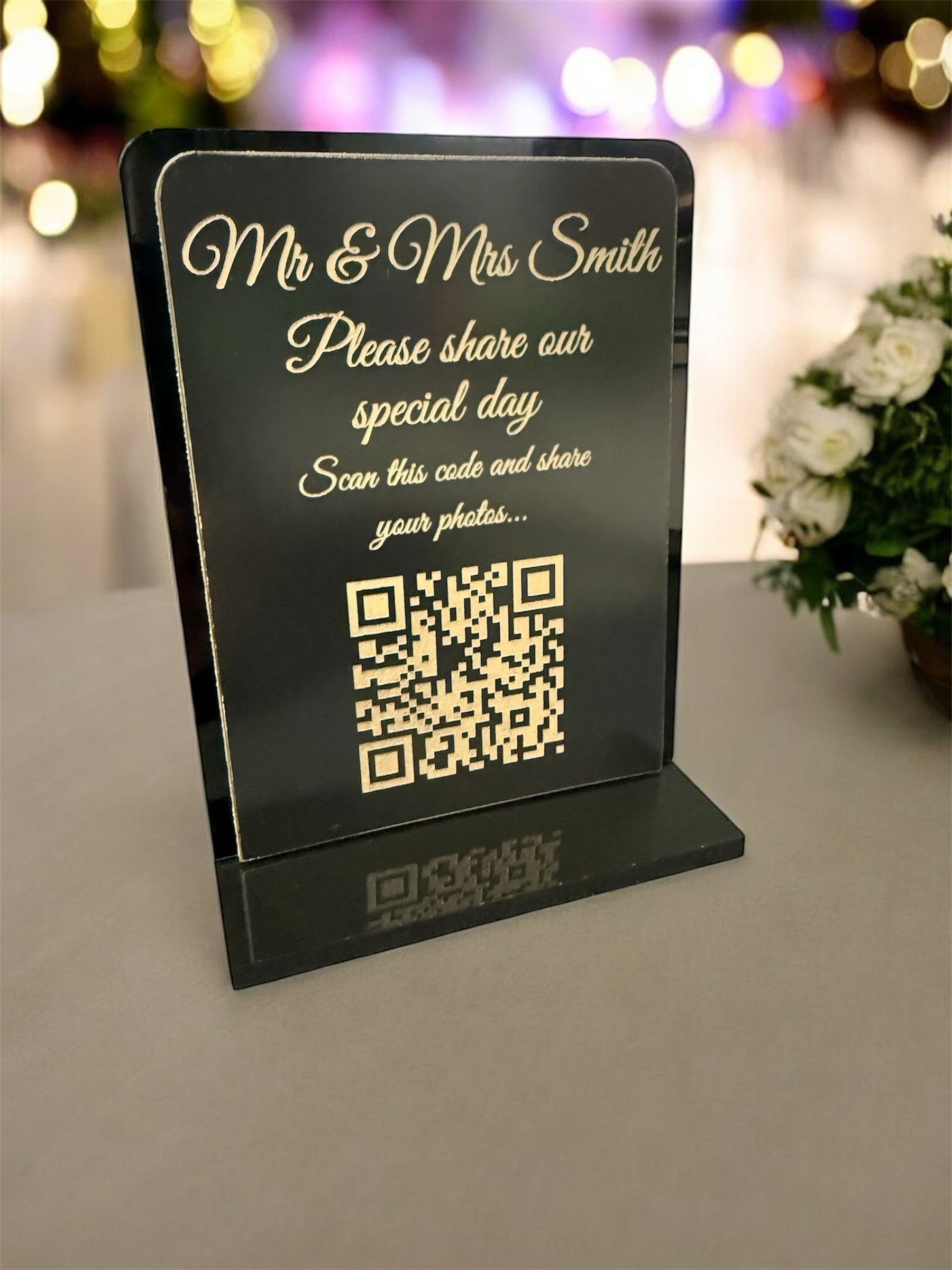 Personalised Wedding Day Shoot and Share, Table QR Stands with engraved text, Satin Black, rounded