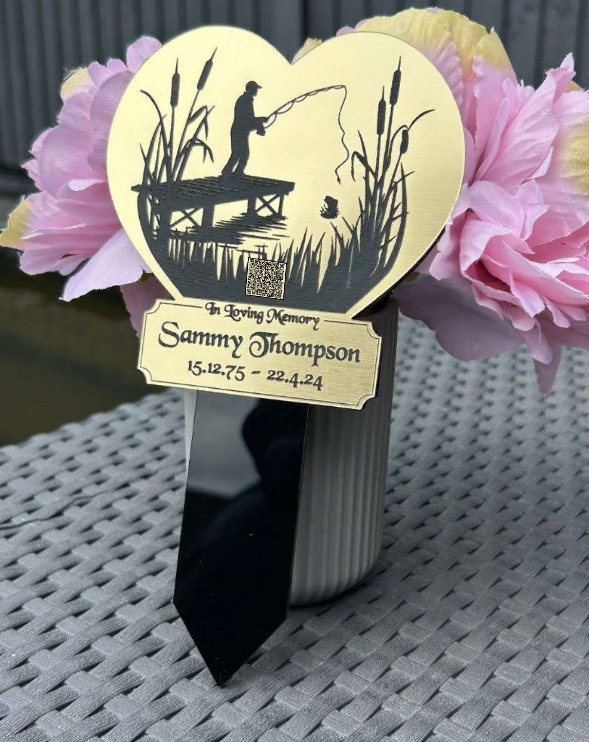 Memorial Plaque, Fishing Plaques, Remembrance Sign, Graver marker, Dad, Father, Mum, Pets Rectangular Gold)