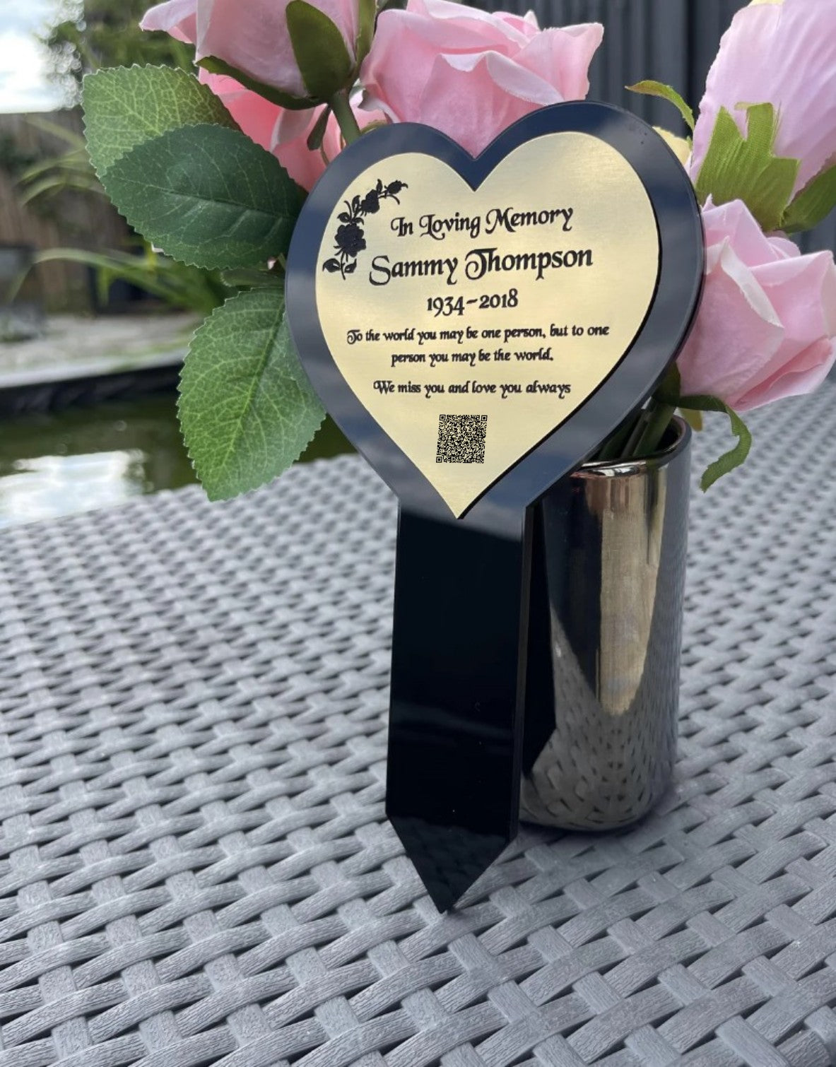 Memorial Plaque, Garden Outdoors Plaques, Remembrance Sign, Graver marker, Dad, Father, Mum, Love Heart