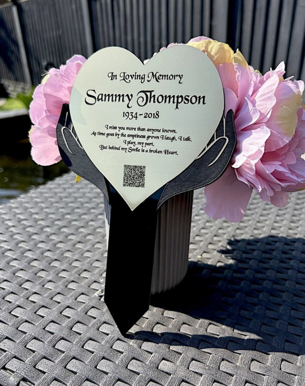 Memorial Plaque, Garden Outdoors Plaques, Remembrance Sign, Graver marker, Dad, Father, Mum, Gold