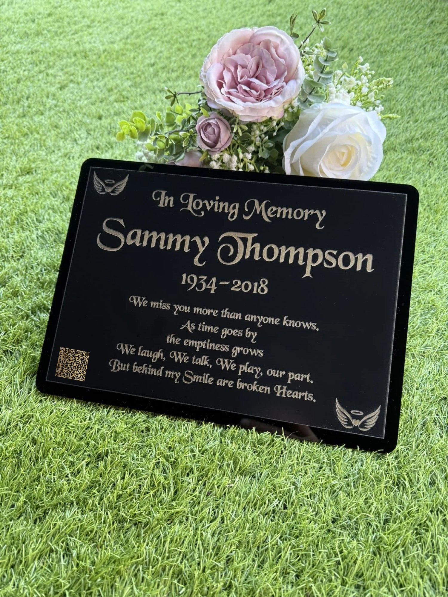 Personalised Memorial Plaque, 29x21cm Engraved Grave Marker, with Gold Wording, Satin Black, with base stand