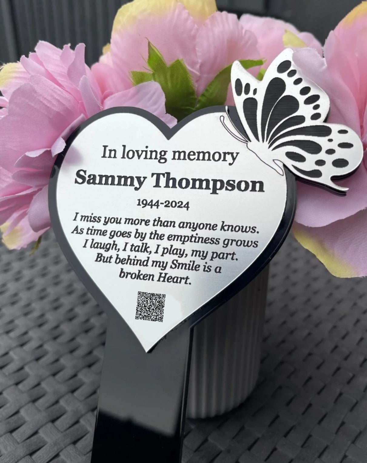 Memorial Plaque, Garden Outdoors Plaques, Remembrance Sign, Graver marker, Dad, Father, Mum, Butterfly