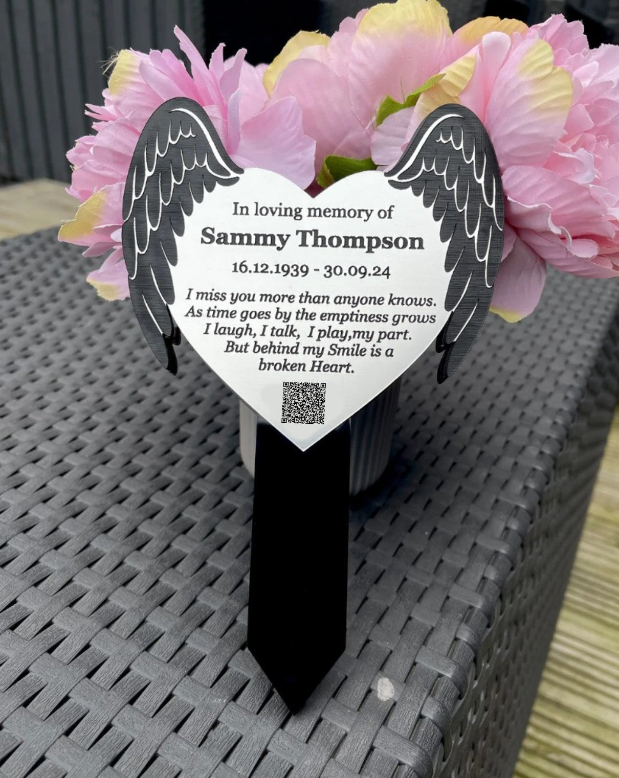 Memorial Plaque, Garden Outdoors Plaques, Remembrance Sign, Graver marker, Dad, Father, Mum, Pets Heart Butterfly
