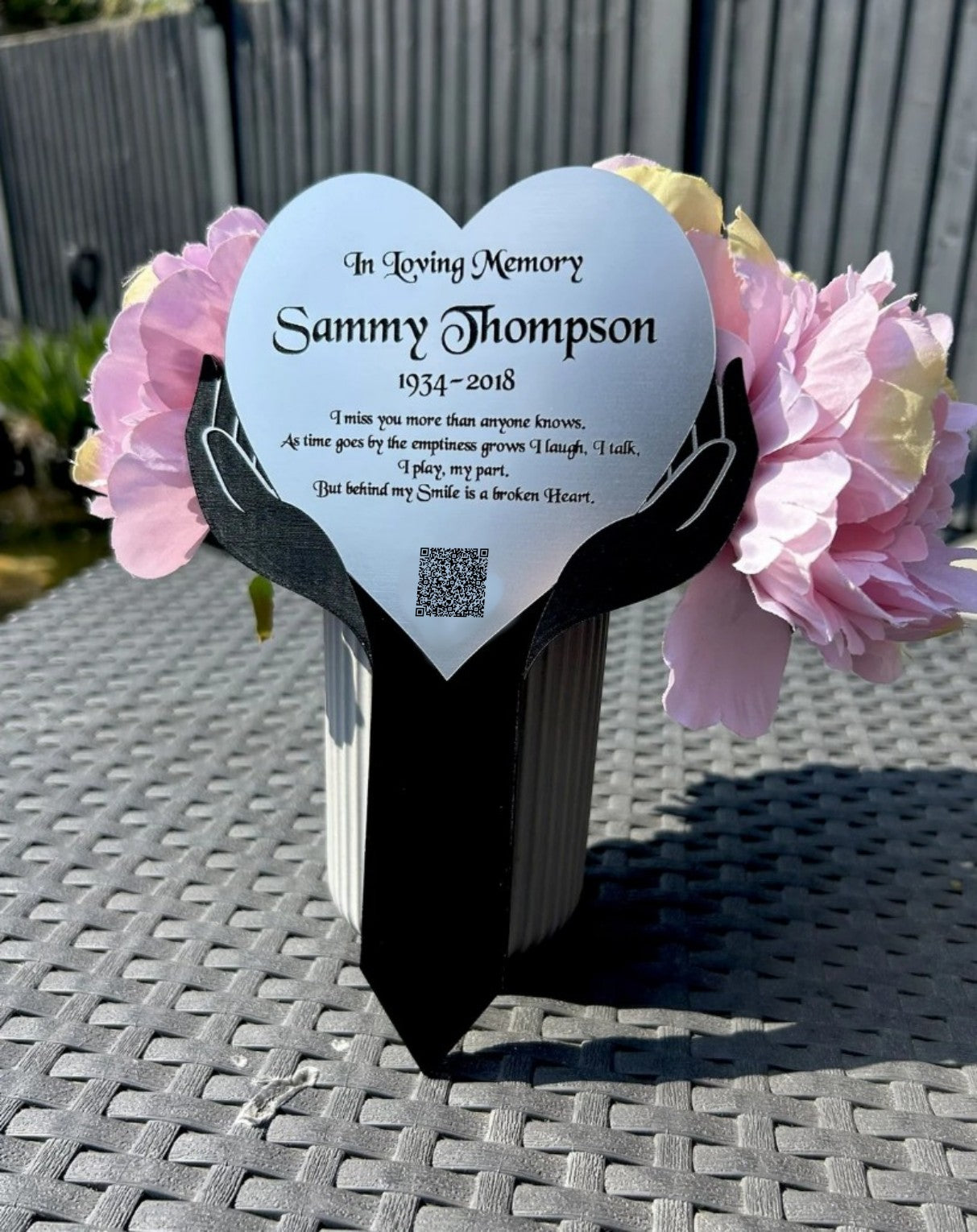 Memorial Plaque, Garden Outdoors Plaques, Remembrance Sign, Graver marker, Dad, Father, Mum, Silver